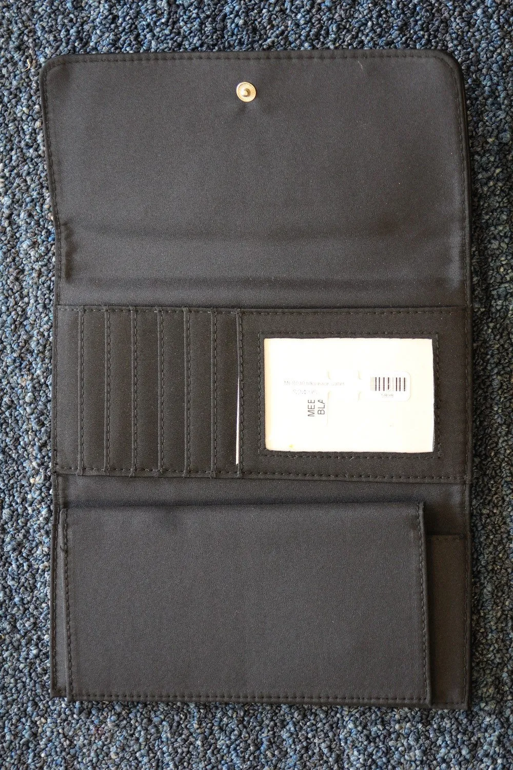 ADO | Peace Trifold Wallet Black