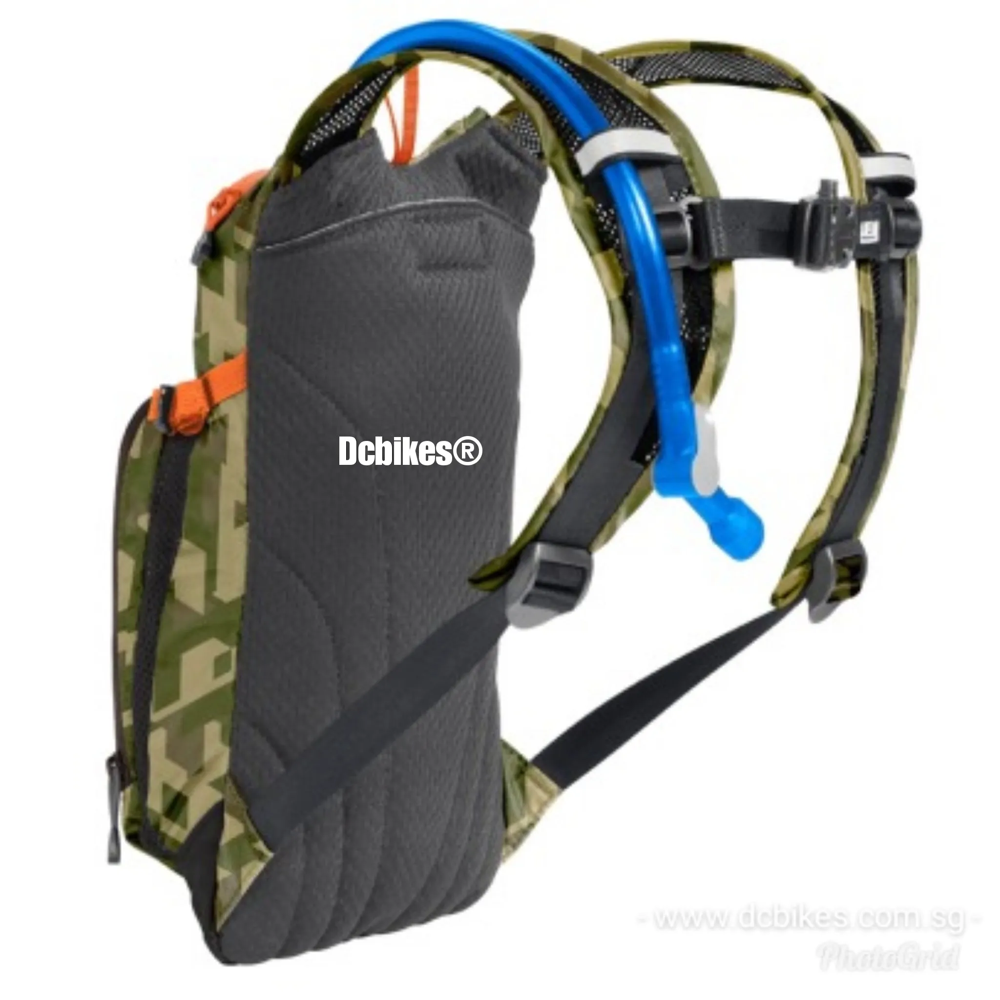 Camelbak 1.5 Liters Black/Green Camouflage Youth Junior Hydration Back Pack