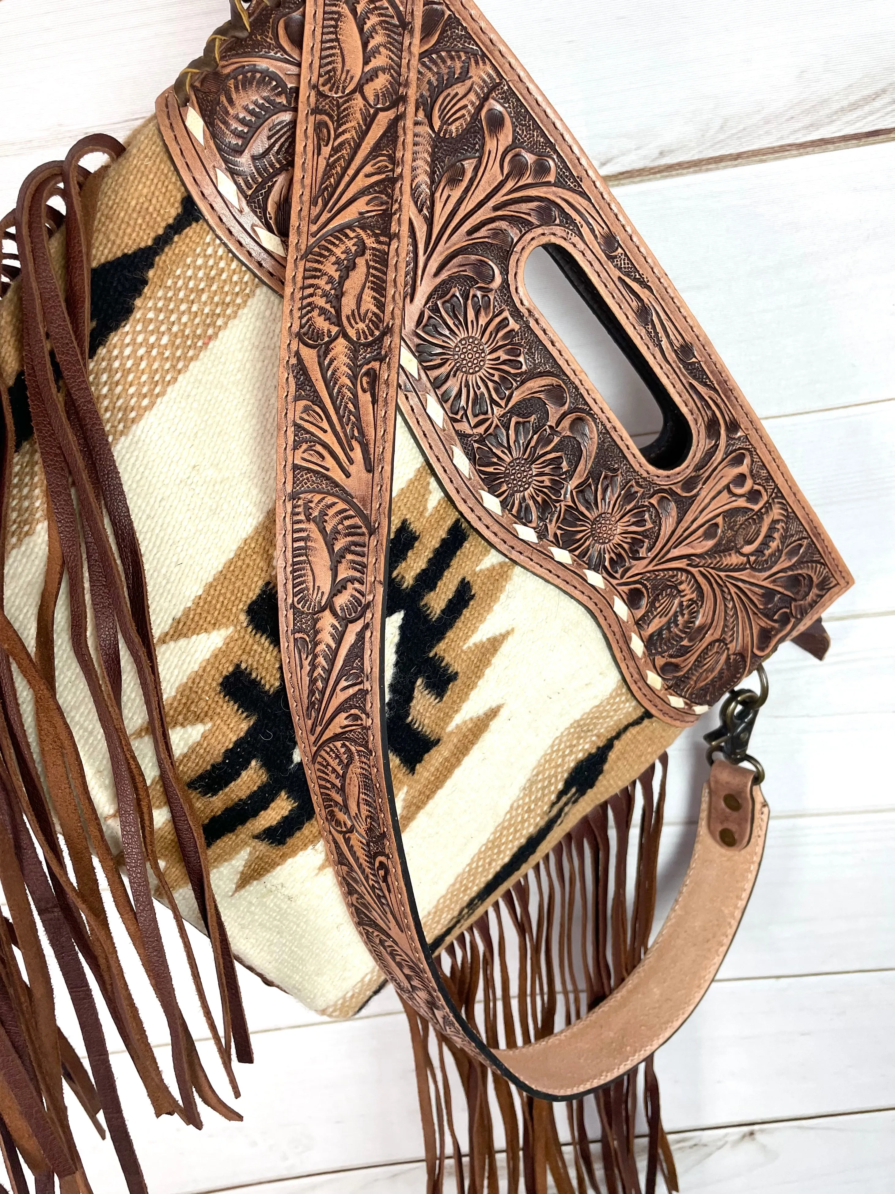 Churro Tan And Red Diamond Wool Leather Handle Fringe Bag