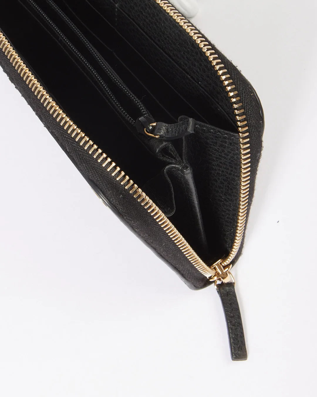 Gucci Black Pebbled Leather Zippy Wallet