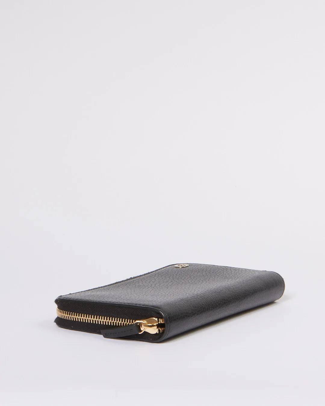 Gucci Black Pebbled Leather Zippy Wallet