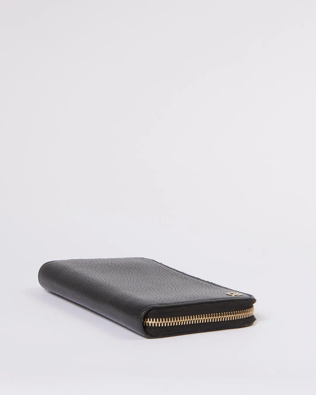 Gucci Black Pebbled Leather Zippy Wallet