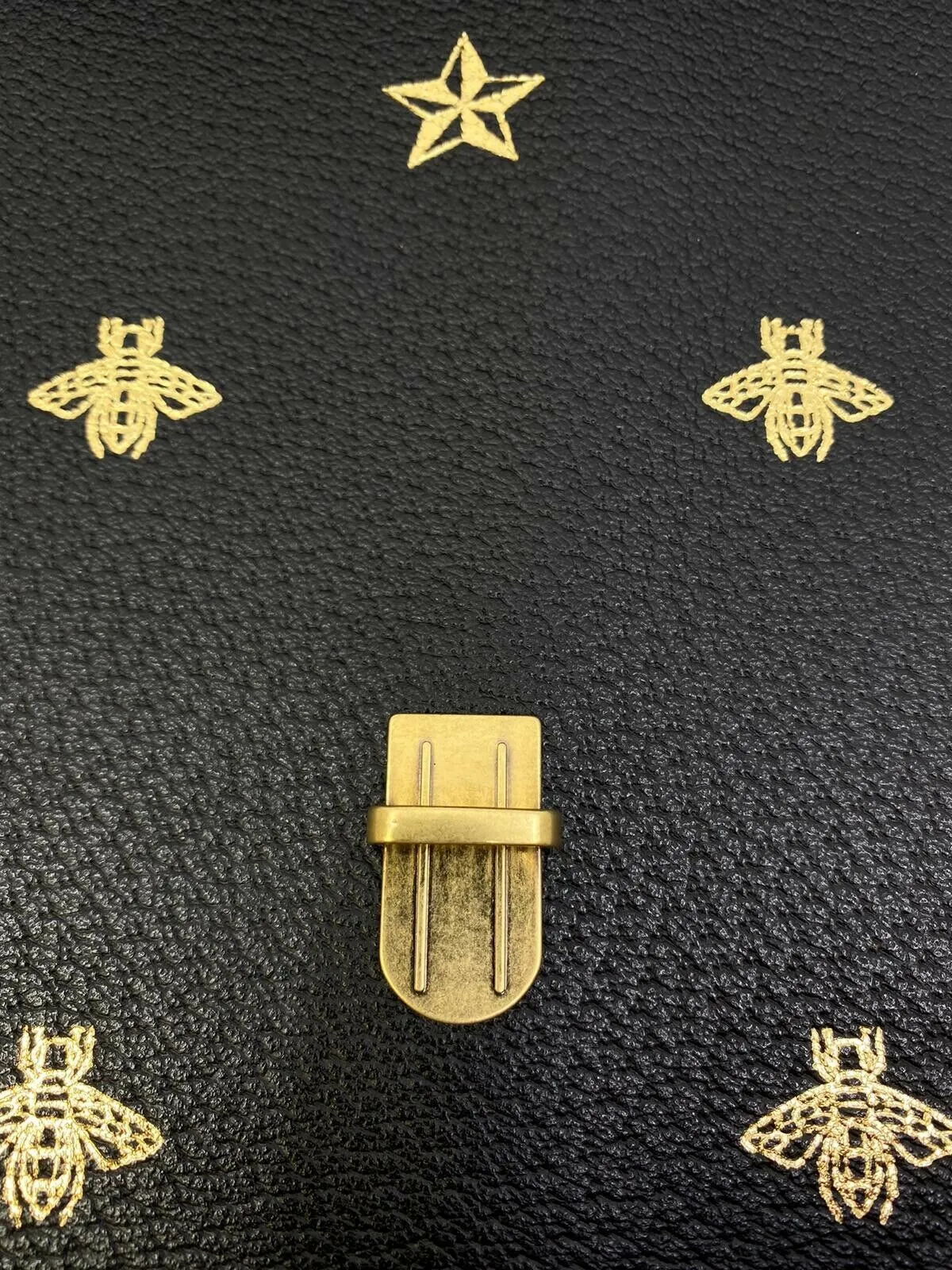 Gucci Grained Calfskin Bee Star Portfolio