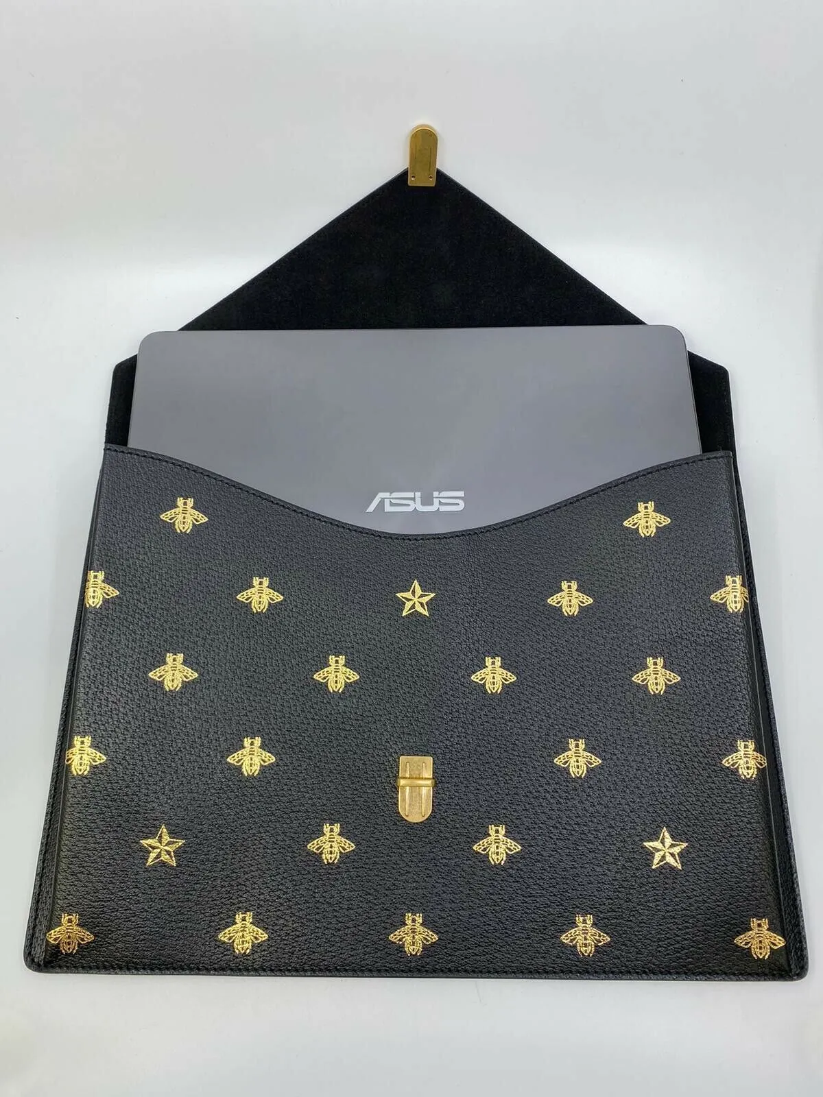 Gucci Grained Calfskin Bee Star Portfolio