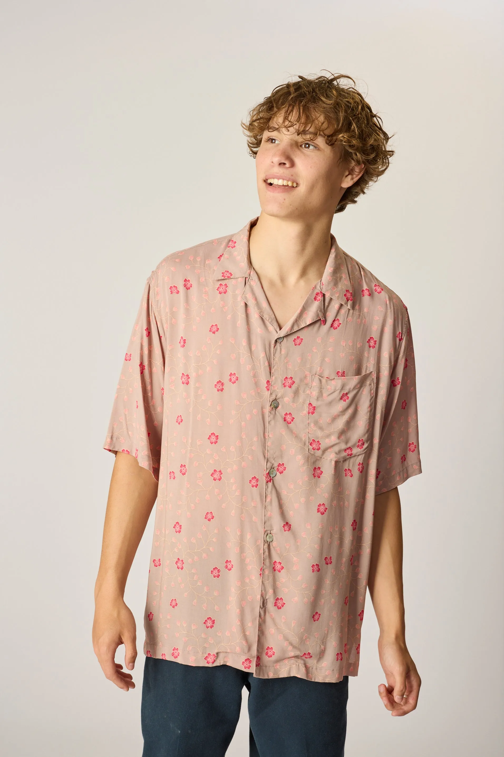 KEVIN SHIRT (UNISEX)
