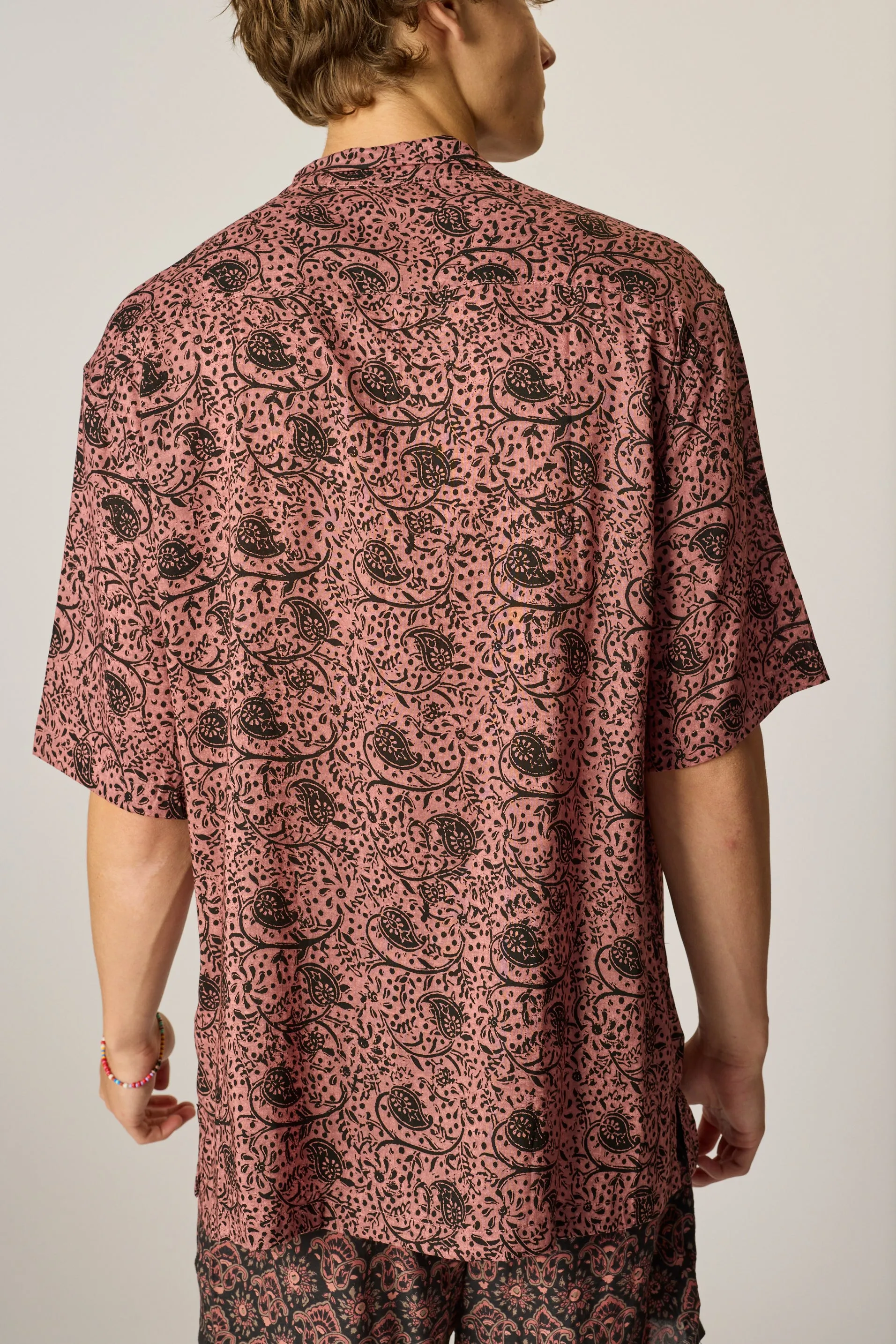 KEVIN SHIRT (UNISEX)