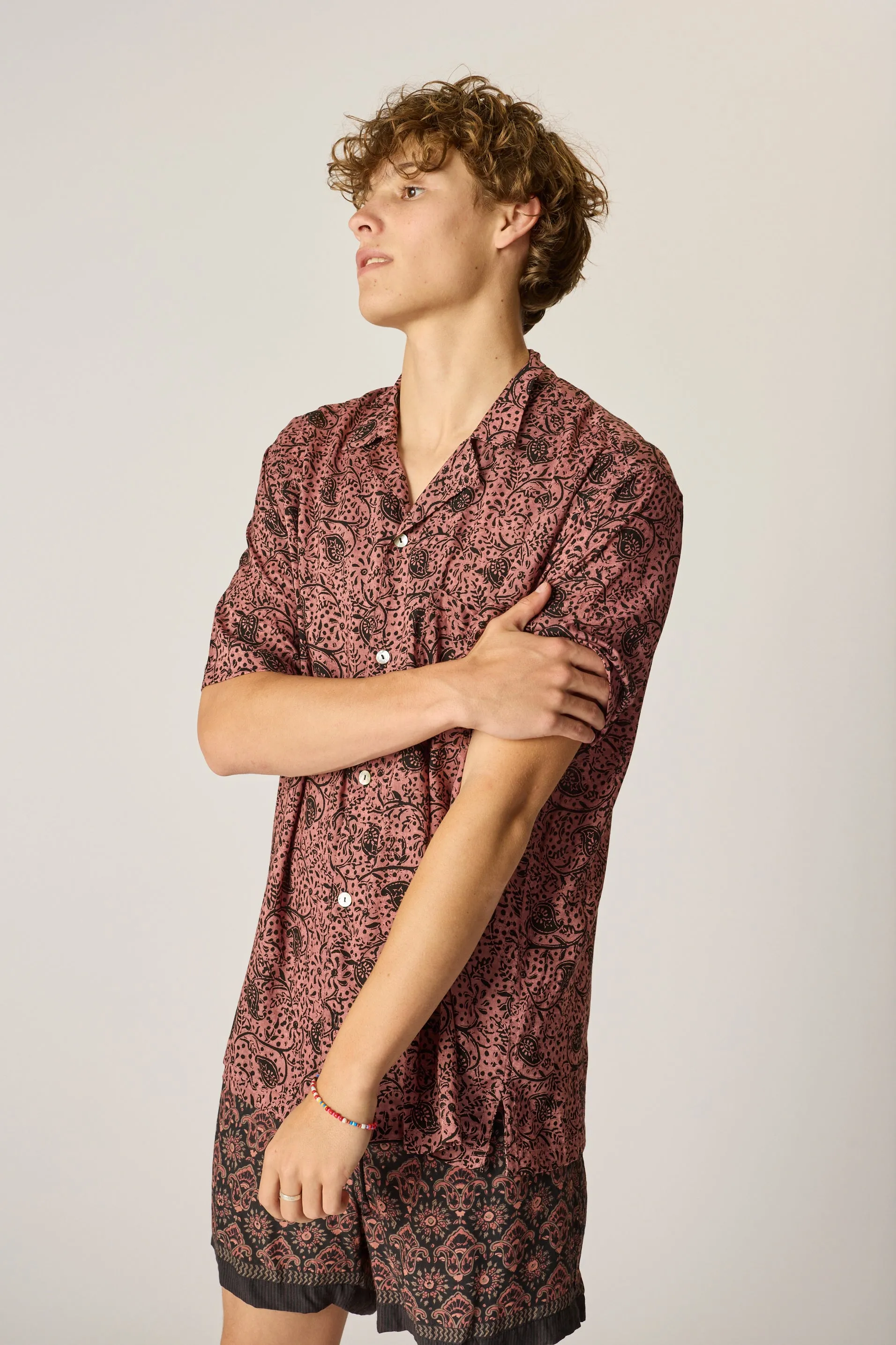 KEVIN SHIRT (UNISEX)