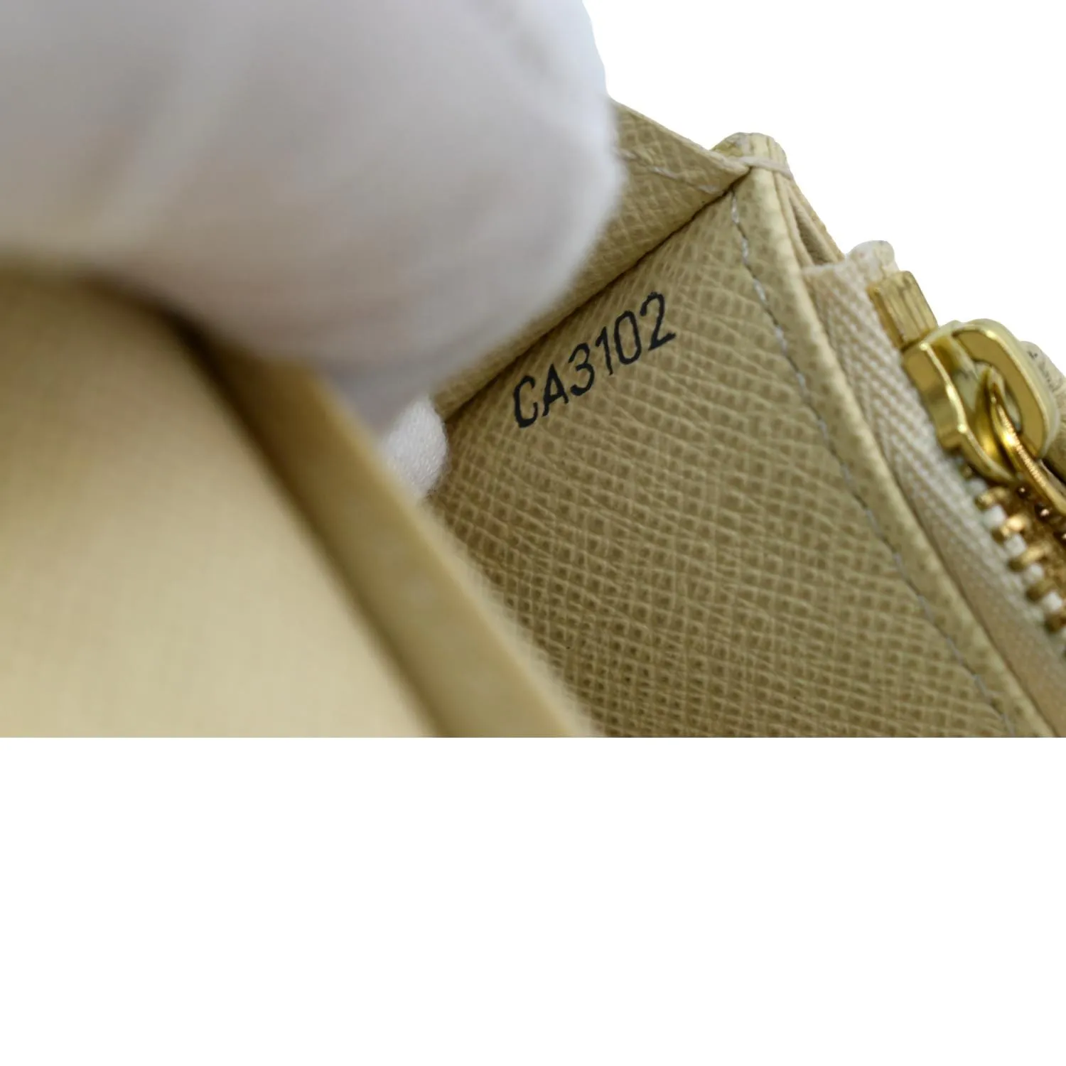 LOUIS VUITTON Emilie Damier Azur Wallet White