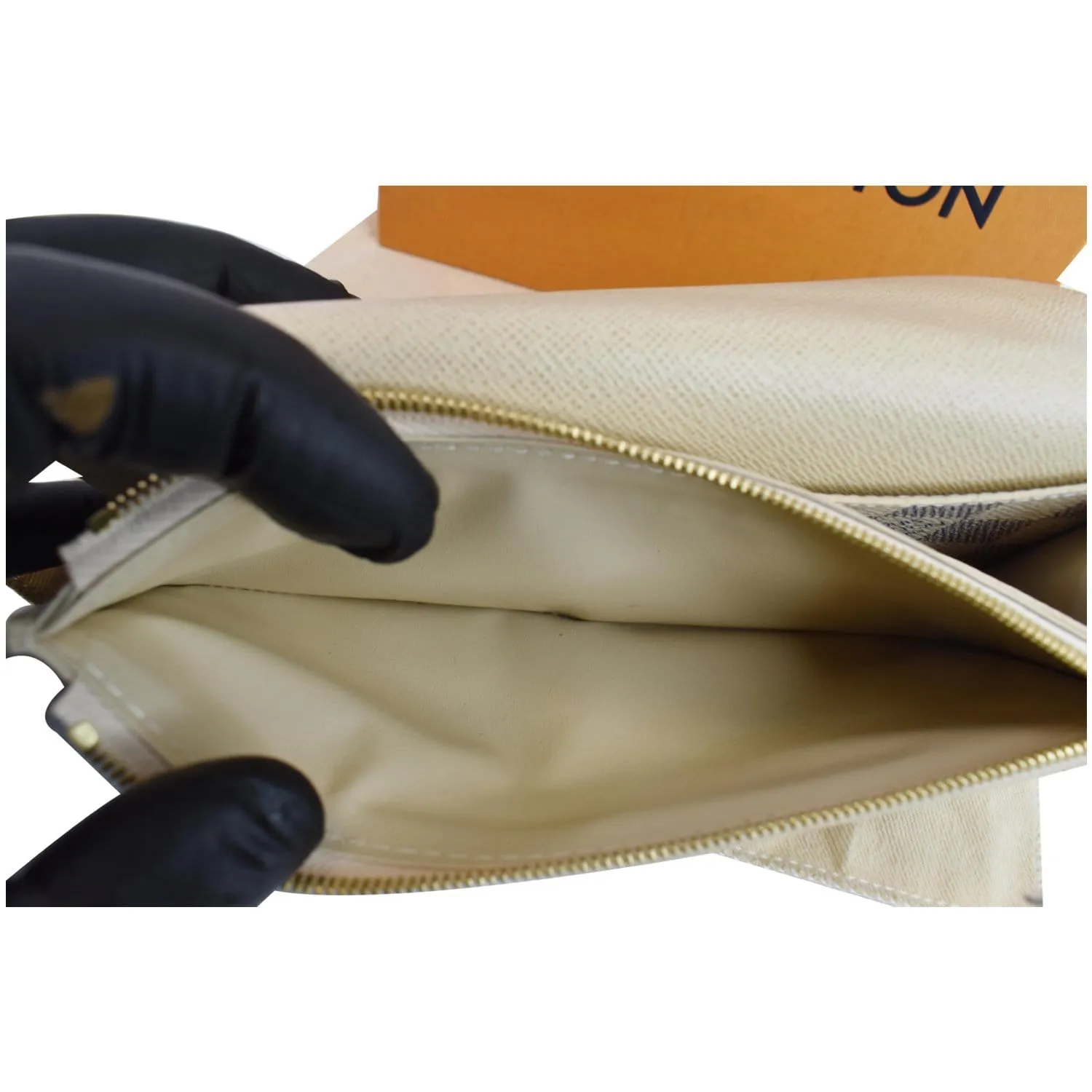 LOUIS VUITTON Emilie Damier Azur Wallet White