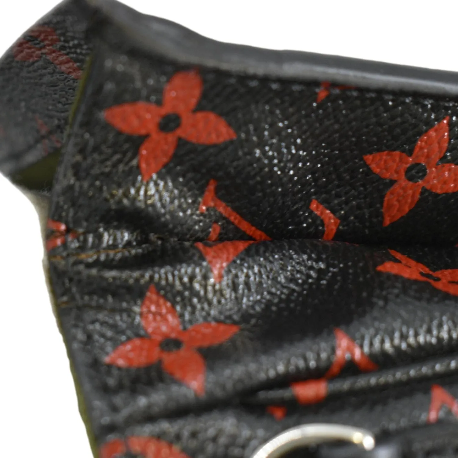 LOUIS VUITTON Metis Pochette Monogram Infrarouge Crossbody Bag Glossy Red