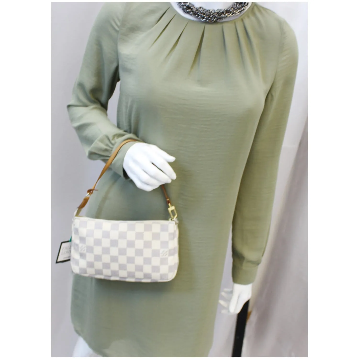 LOUIS VUITTON Pochette Accessoires Damier Azur Pouch White