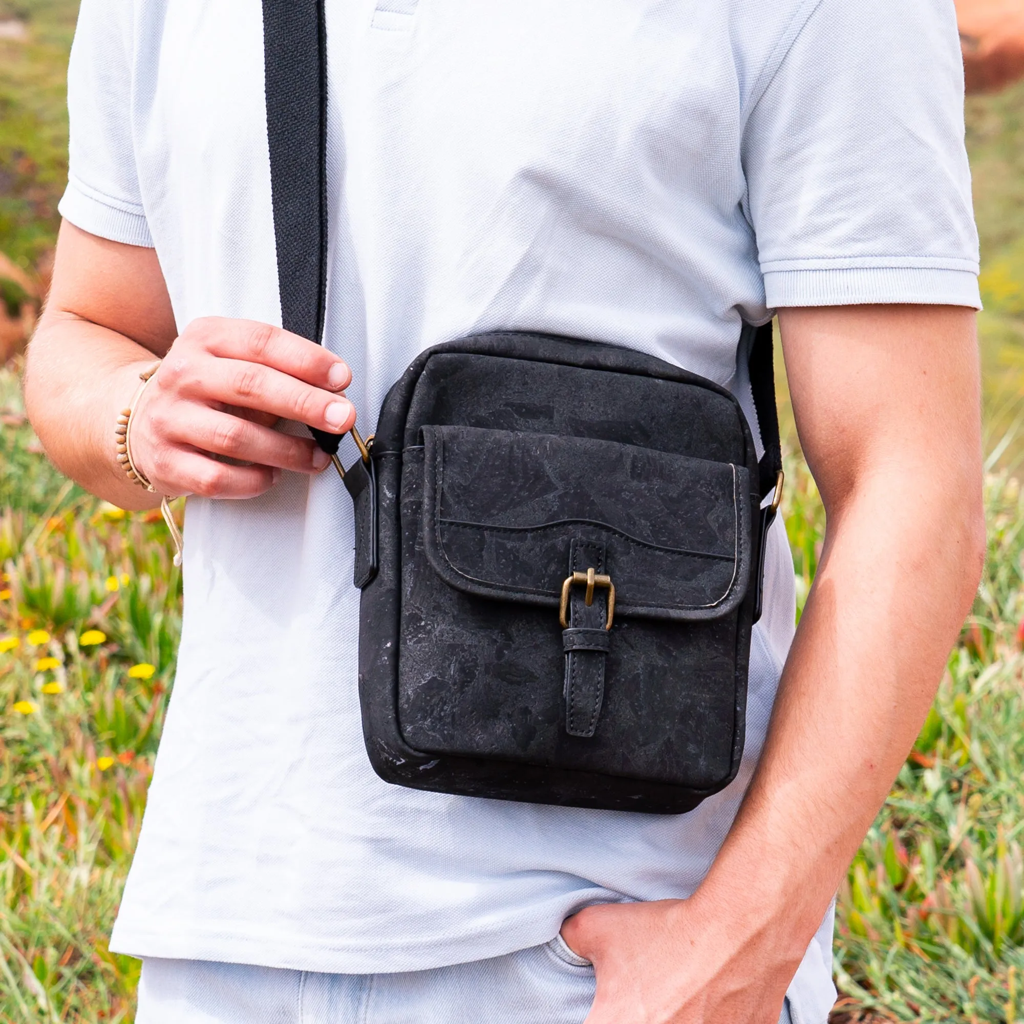 Natural Cork Men's Crossbody Bag Magnetic Closure BAG-2272