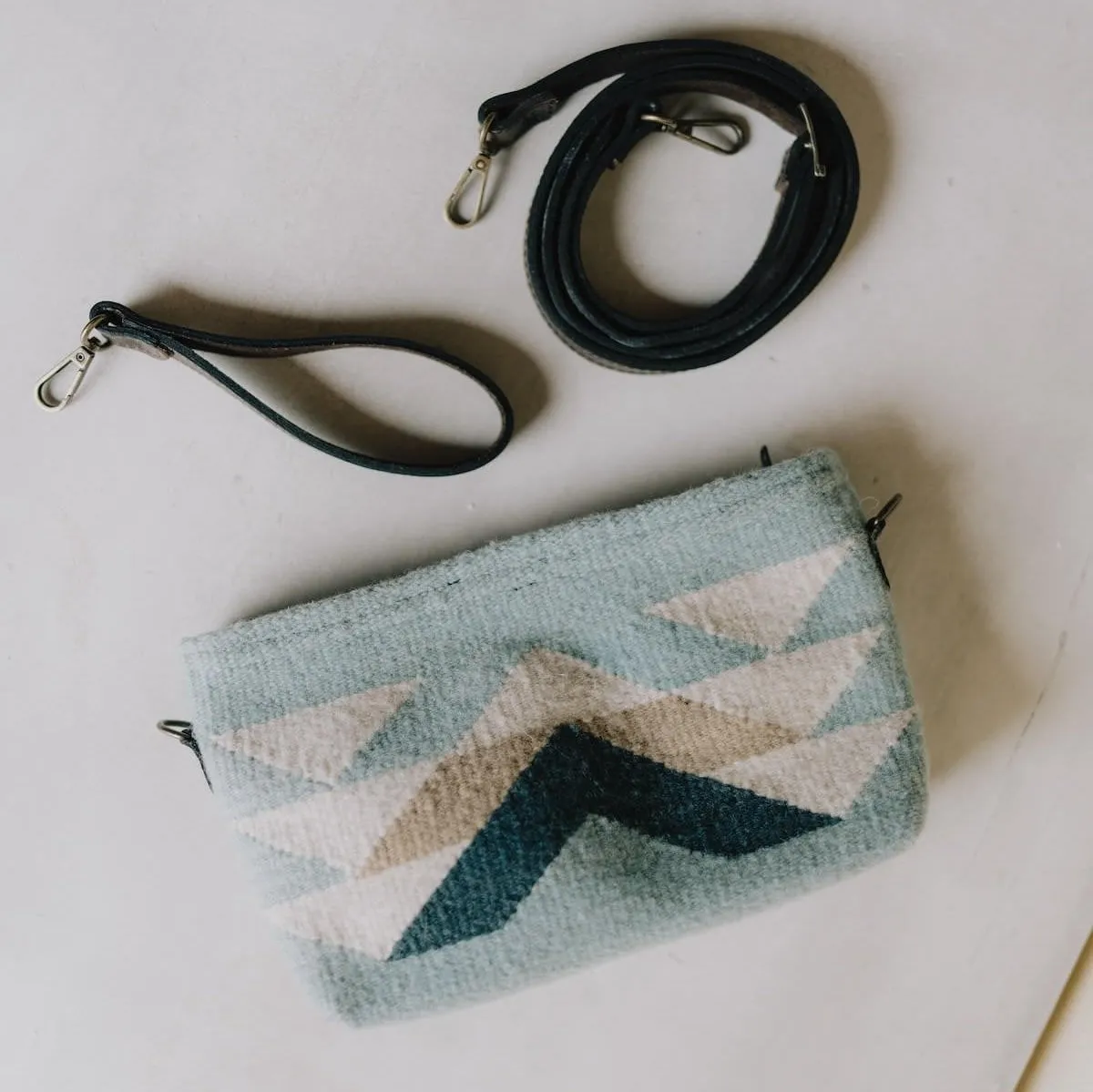 Reflejos Convertible Clutch